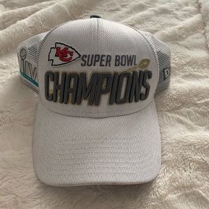 KC CHEIFS HAT SUPER BOWL CHAMPS!!!!